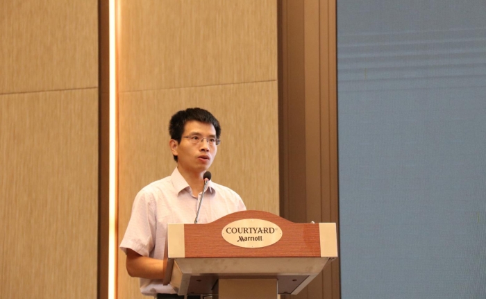 2.國(guó)家藥監(jiān)局政策法規(guī)司劉繼紅介紹《藥品管理法》修訂要點(diǎn)。