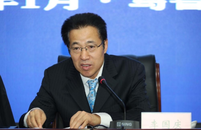 國(guó)家藥品監(jiān)督管理局政策法規(guī)司一級(jí)巡視員李國(guó)慶在培訓(xùn)班上授課。（馬少賓攝）