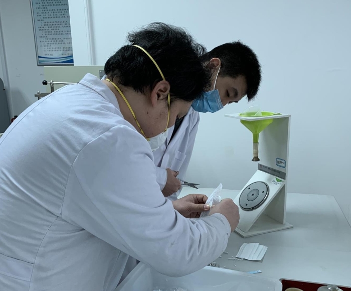 醫(yī)用外科口罩帶與罩體連接處斷裂強力測試