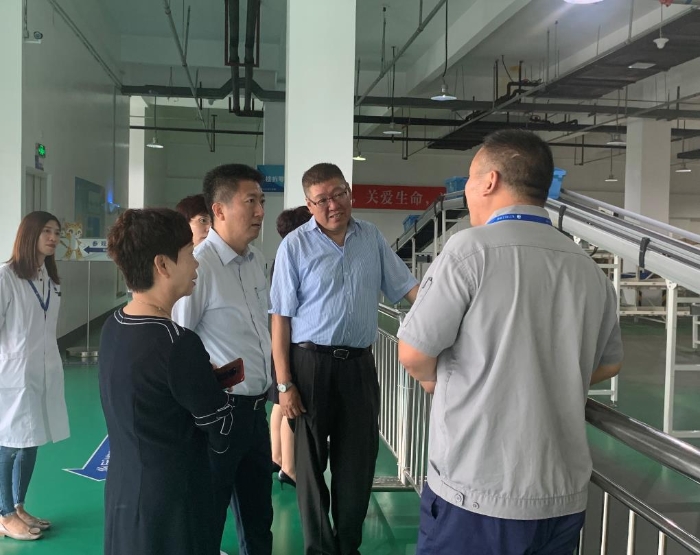 天津市藥監(jiān)局“上門問需”主動服務(wù) 精準(zhǔn)幫扶企業(yè)