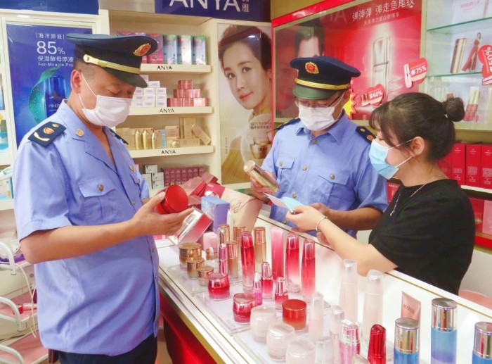 圖為檢查現(xiàn)場(chǎng)。