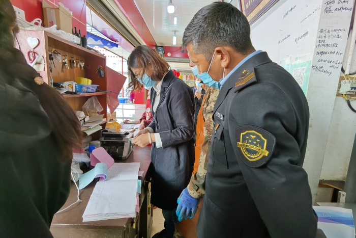 西藏開(kāi)展雪頓節(jié)前食品安全大檢查