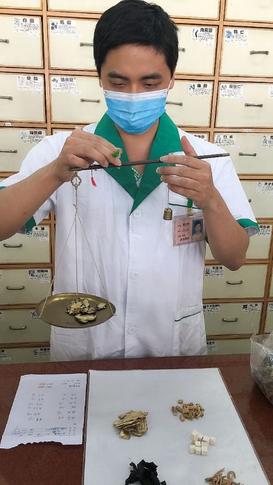 5、廣東省—東莞市—石排鎮(zhèn)—廣東省東莞國藥集團石排醫(yī)藥有限公司—蔡光輝（工作照）