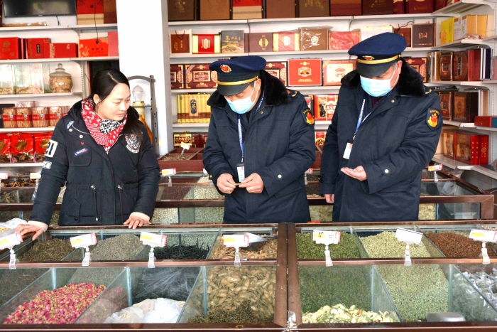 圖為檢查現(xiàn)場。