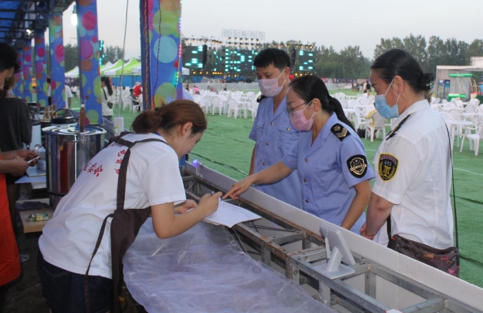 圖為檢查現(xiàn)場(chǎng)。