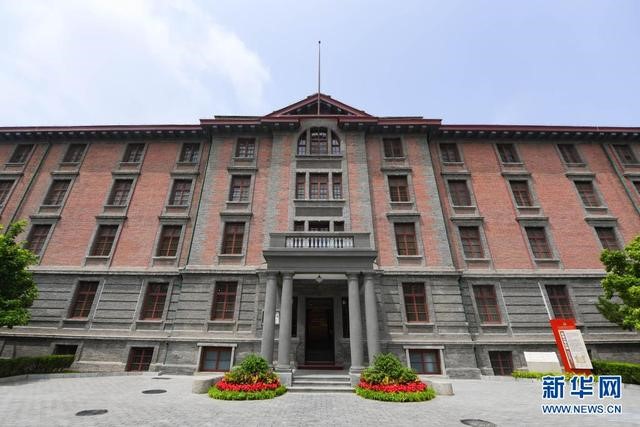 這是6月26日拍攝的修葺一新的北大紅樓。新華社記者 謝晗 攝