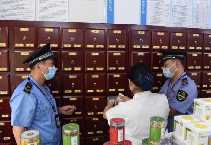 圖為檢查現(xiàn)場。