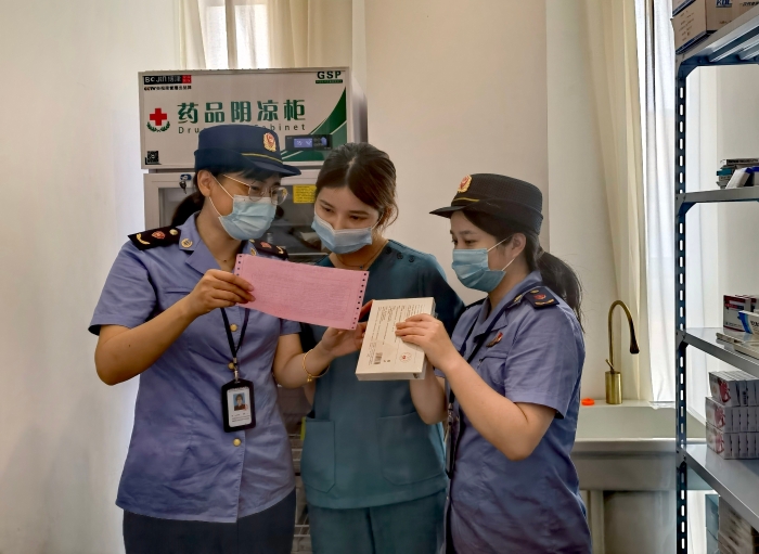 圖為檢查現(xiàn)場。