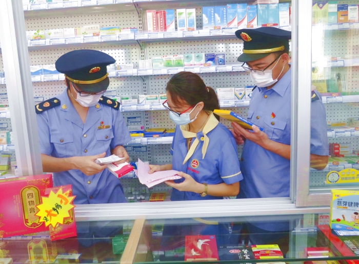 圖為檢查現(xiàn)場(chǎng)。