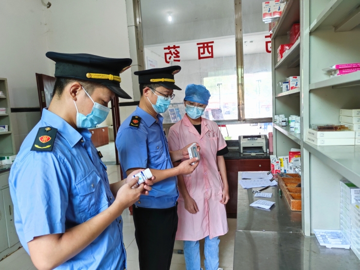 圖為檢查現(xiàn)場。