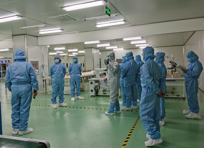 圖為現(xiàn)場實訓(xùn)。