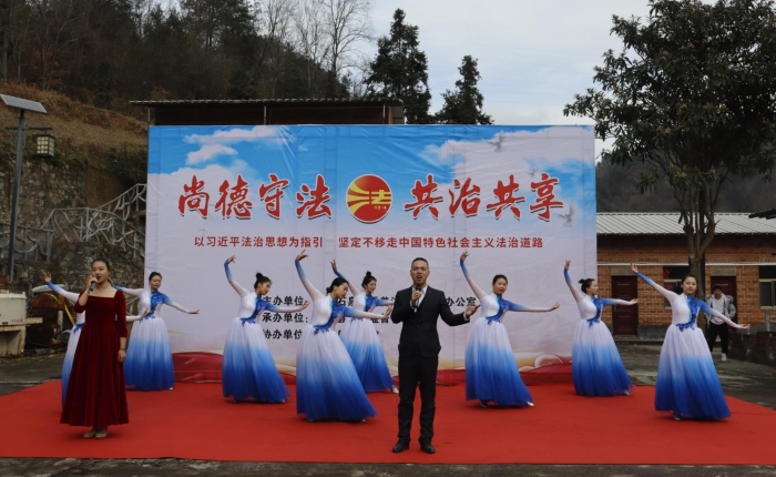 圖為演出現(xiàn)場(chǎng)。