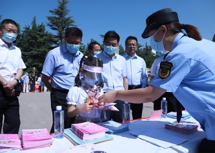 圖為宣傳活動(dòng)現(xiàn)場(chǎng)。