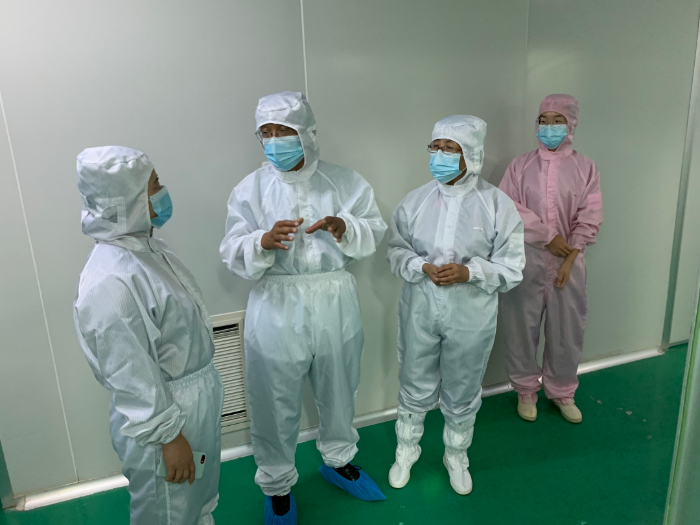 圖為監(jiān)督檢查工作現(xiàn)場(chǎng)。