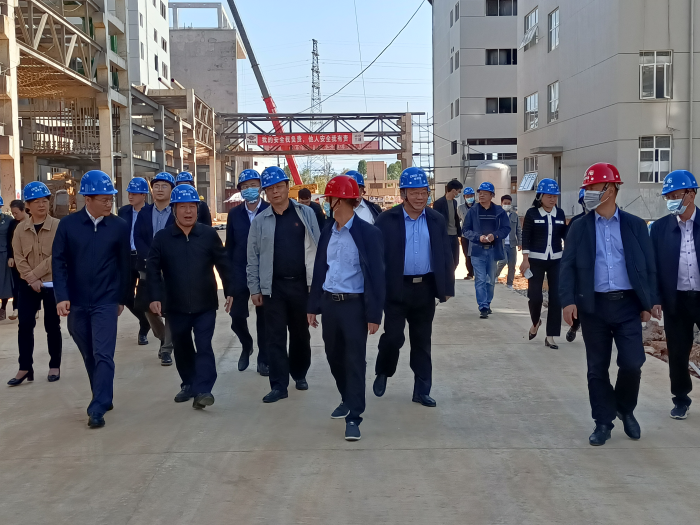 圖為調(diào)研現(xiàn)場。