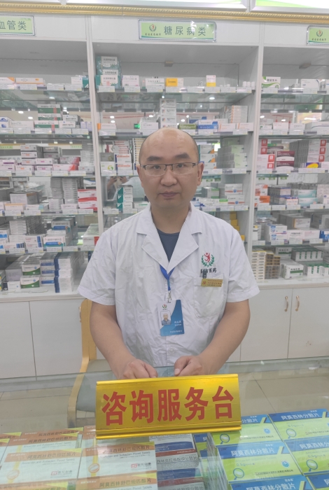 六寸工作照-仲永昌 六寸工作照-仲永昌