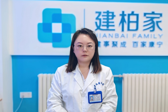 黑龍江省-黑龍江建柏家醫(yī)藥連鎖有限責(zé)任公司-孫心培6寸工作照 黑龍江省-黑龍江建柏家醫(yī)藥連鎖有限責(zé)任公司-孫心培6寸工作照