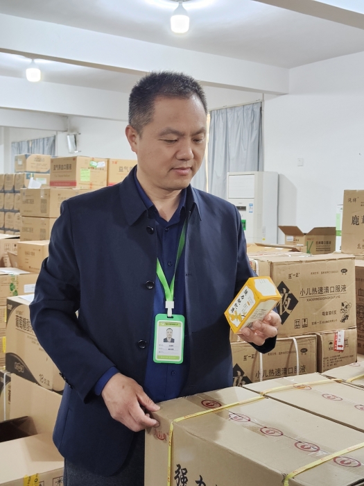 5.廣西-廣西賀州市醫(yī)藥有限責(zé)任公司-王剛利-g工作照