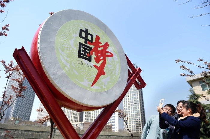 2015年3月25日，社會(huì)主義核心價(jià)值觀主題社區(qū)亮相安徽合肥。新華社發(fā)（解琛 攝）