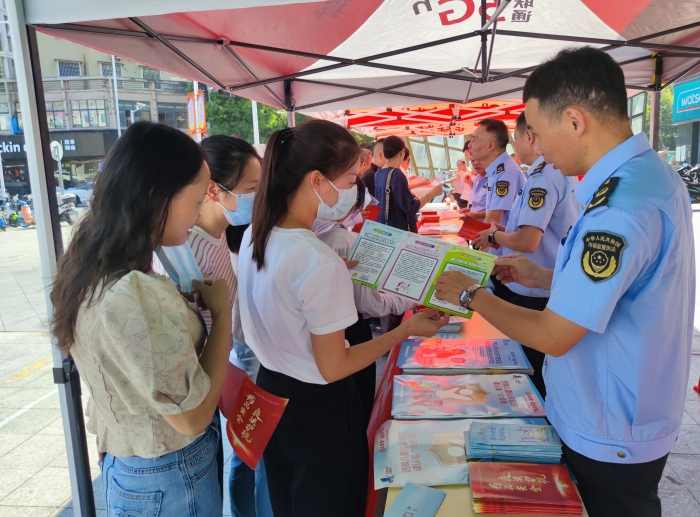 南豐聯(lián)合舉行2024年“藥品安全宣傳周”主題宣傳活動(dòng)