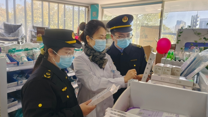 浙江湖州開(kāi)展流感季醫(yī)療器械防護(hù)用品專項(xiàng)檢查2